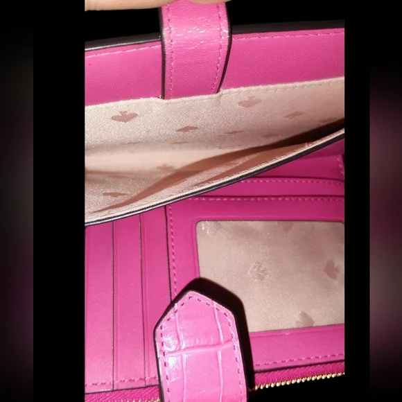 Kate Spade Pink Croc Embossed Bifold Wallet - Picture 8 of 9